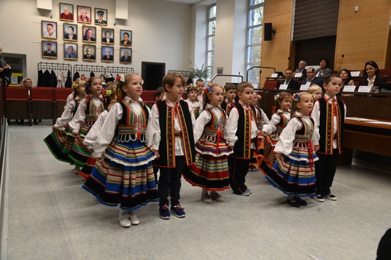 Najmłodsi w hołdzie Niepodległej