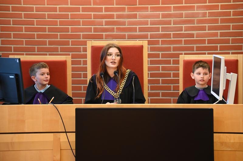 Noc w sądzie pełna atrakcji