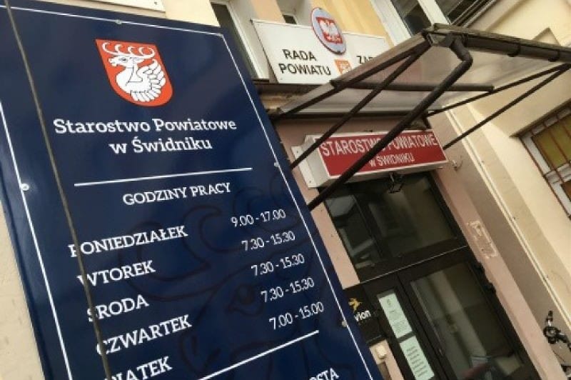 Rada Powiatu odwołała członka zarządu