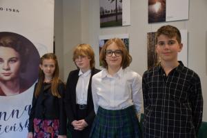image028