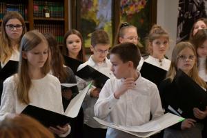 image041