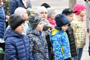 image081