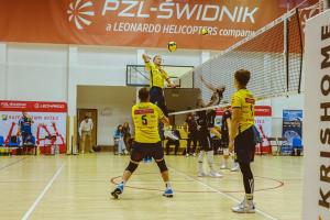 05-10-24-Avia-Czarni-PLS-10-Copy
