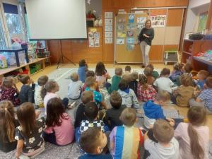 Messenger creation 76374200-2E3E-408B-AD00-479EDABD588E