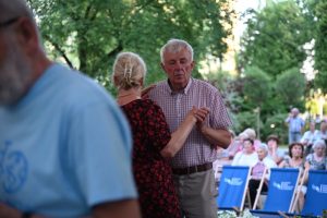 image069